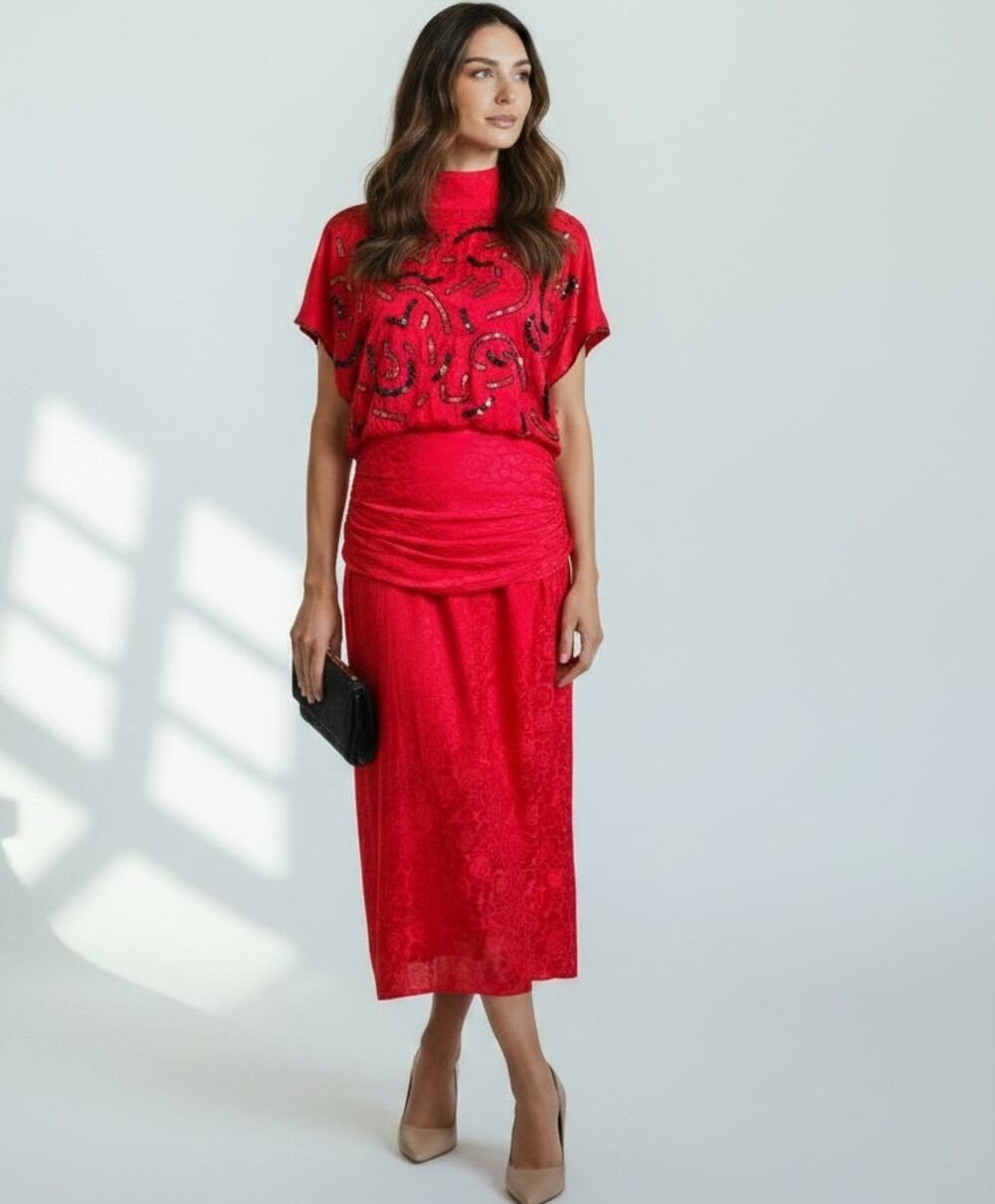 Vintage COMENZAR Red 100% Silk Sequin Beaded Open Back Maxi Dress Size 14